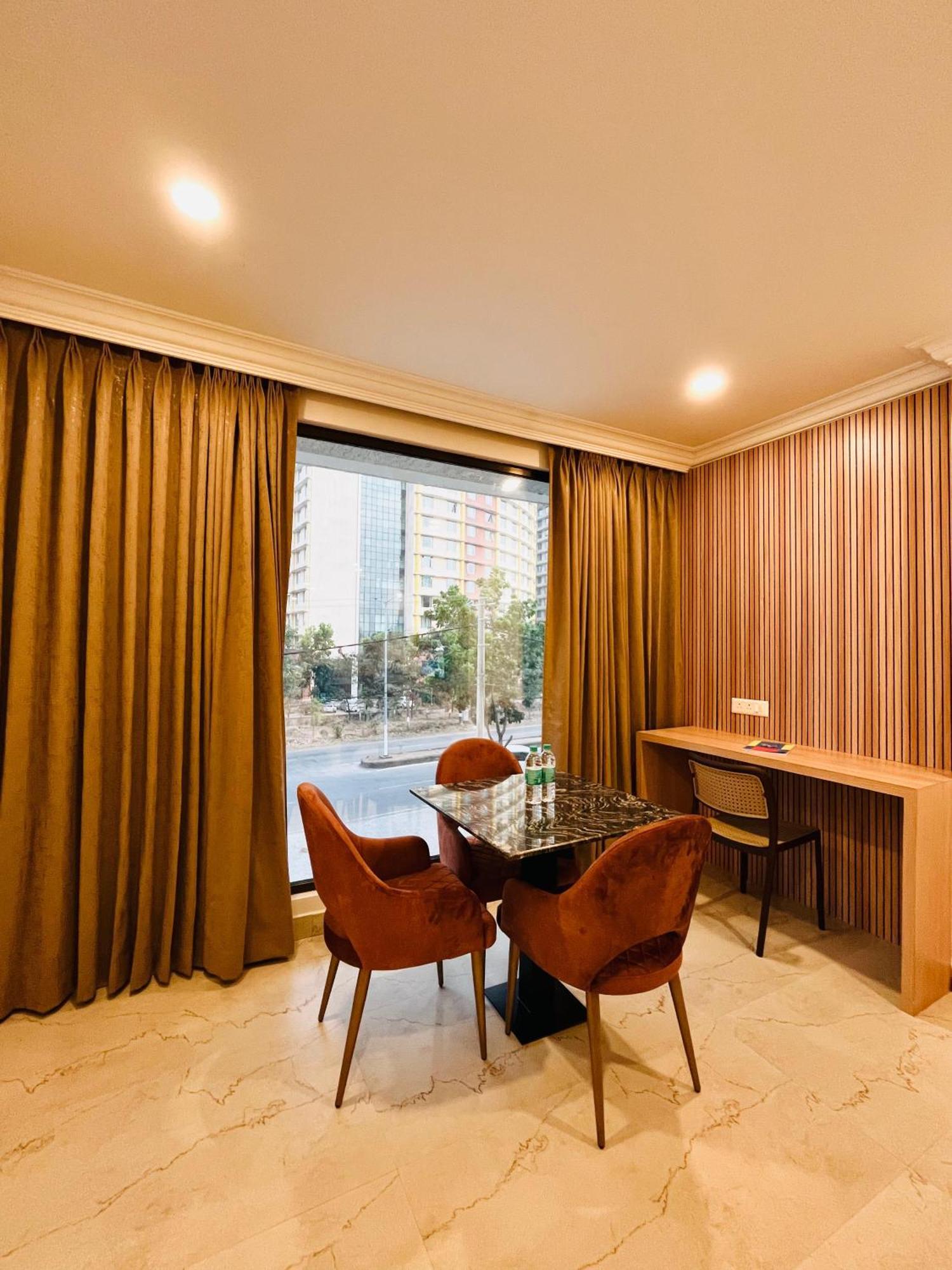 Richmond Inn And Suites Manipal Quarto foto